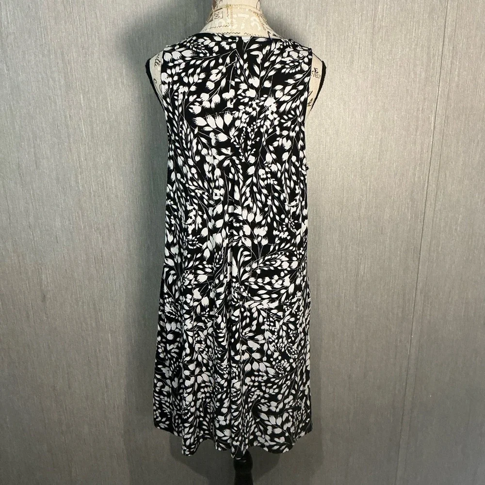 Karen Kane Monochrome Patterned Midi Dress Size Large - Picture 8 of 12
